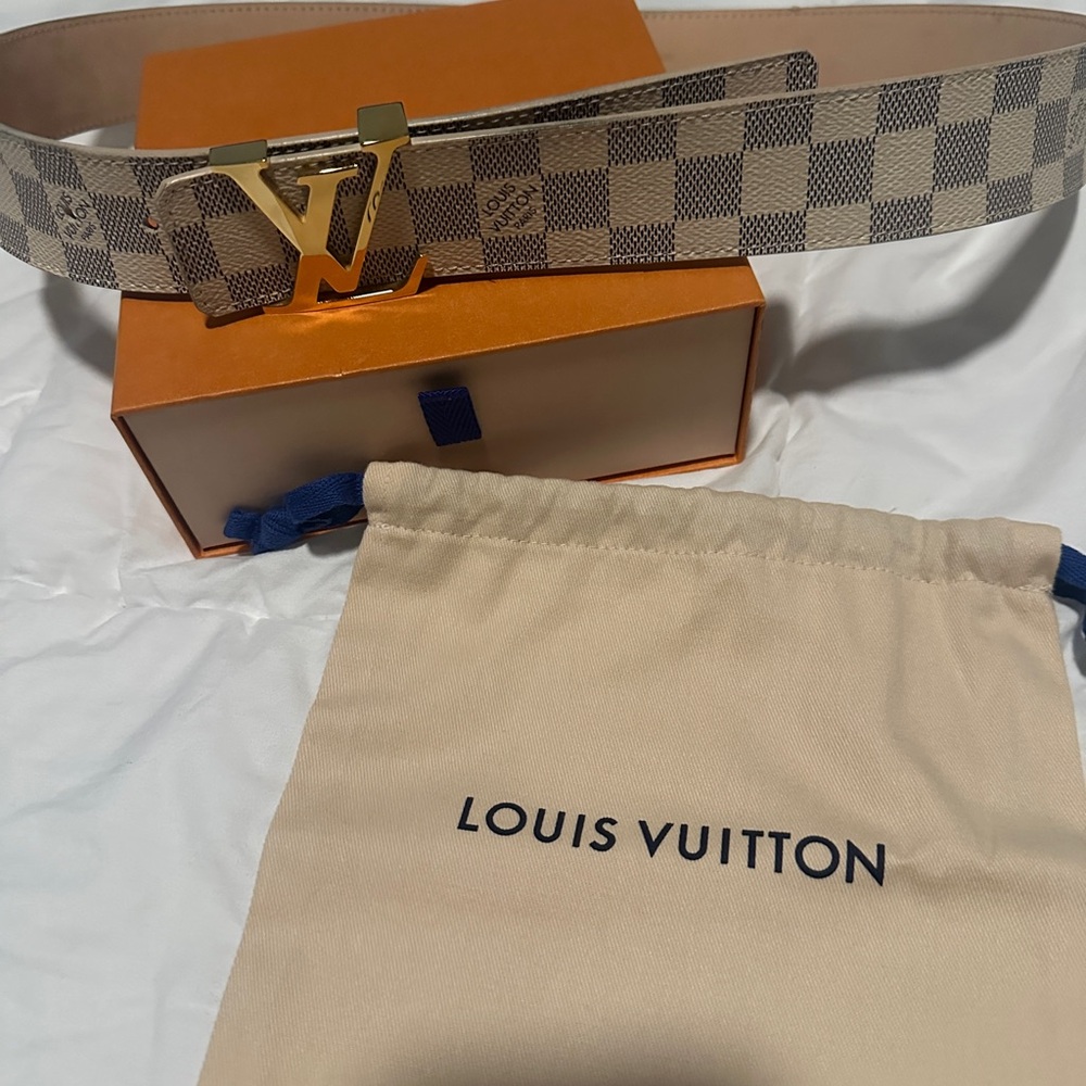Louis Vuitton men’s belt